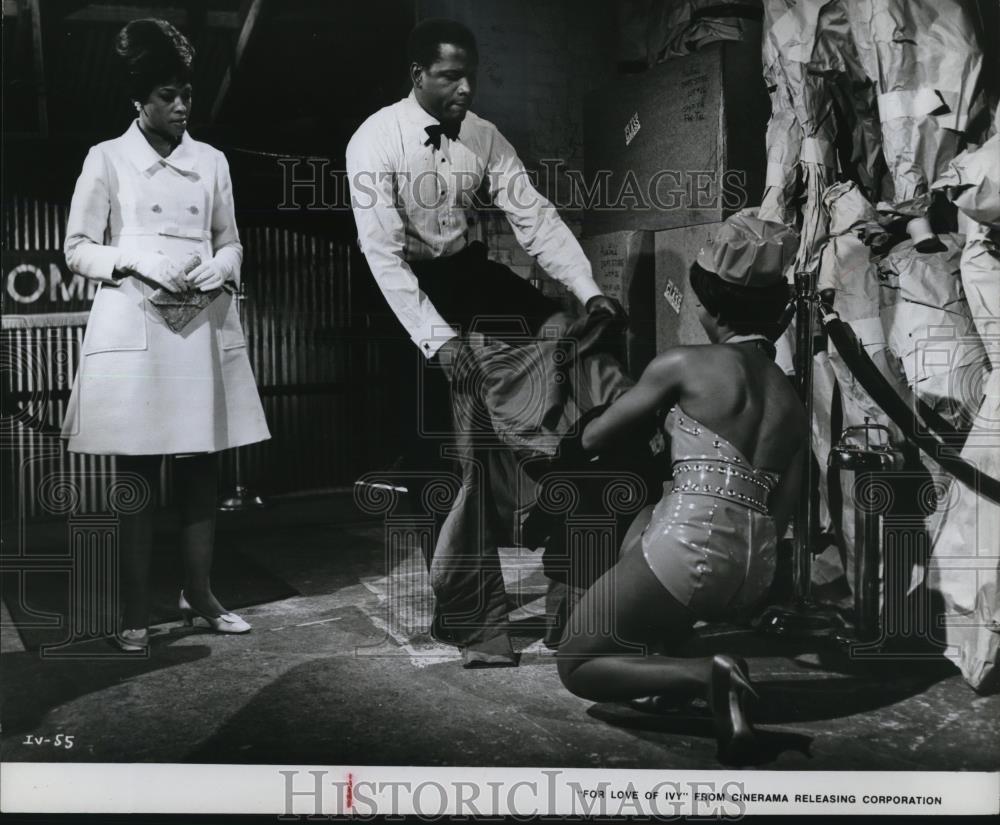 1968 Press Photo Sidney Poitier stars in For the Love of Joy - cvp48944 - Historic Images