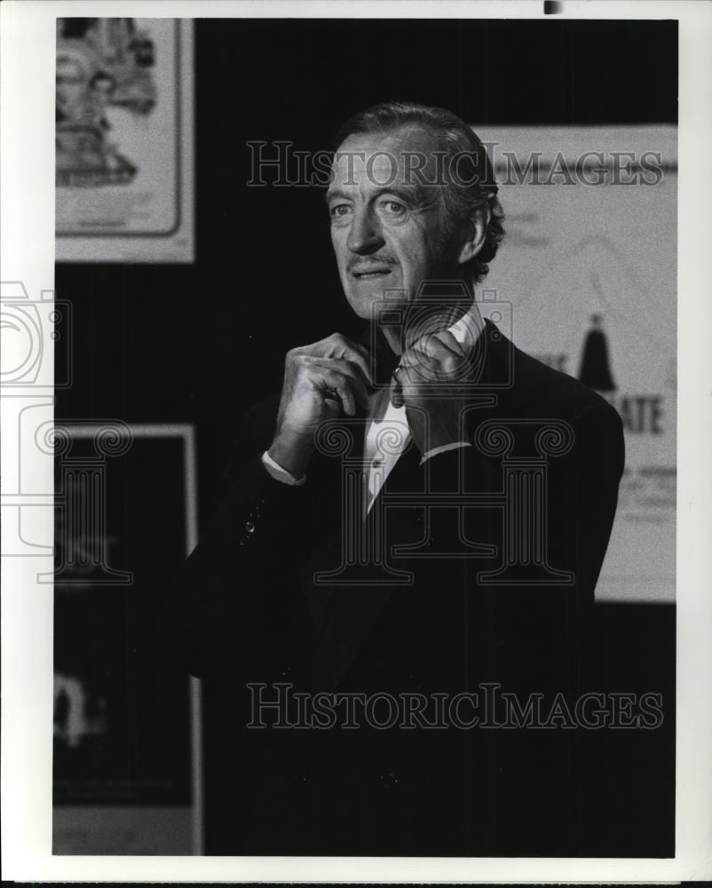 1977 Press Photo David Niven in The Big Event: The Billion Dollar Movies - Historic Images