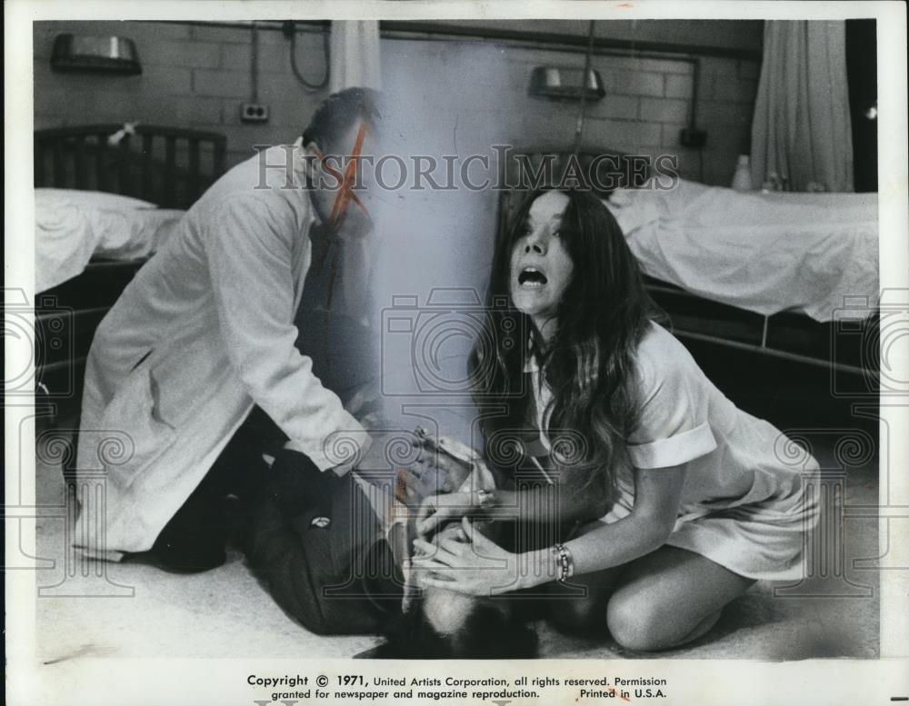 1972 Press Photo Diana Rigg stars as Barbara Drummond in The Hospital - Historic Images