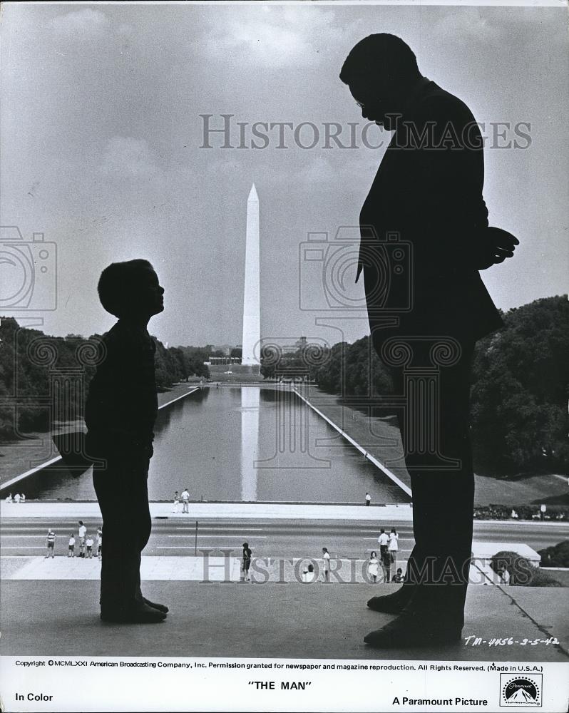1974 Press Photo James Earl Jones in The Man - cvp68252 - Historic Images