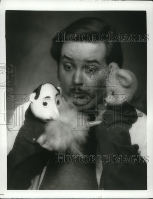 1979 Press Photo Greg Sager hosts Mindy's Summer Camp - Historic Images