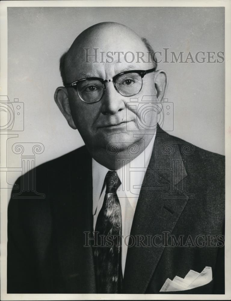 1967 Press Photo John W. Reavis Managing Partner Jones Cockley Day Reavis - Historic Images