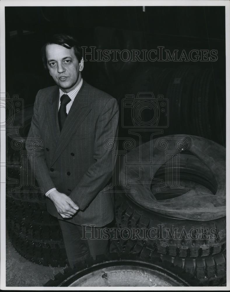 Press Photo TV5 News &amp; Public Affairs Director Fred Griffith - cvp58072 - Historic Images