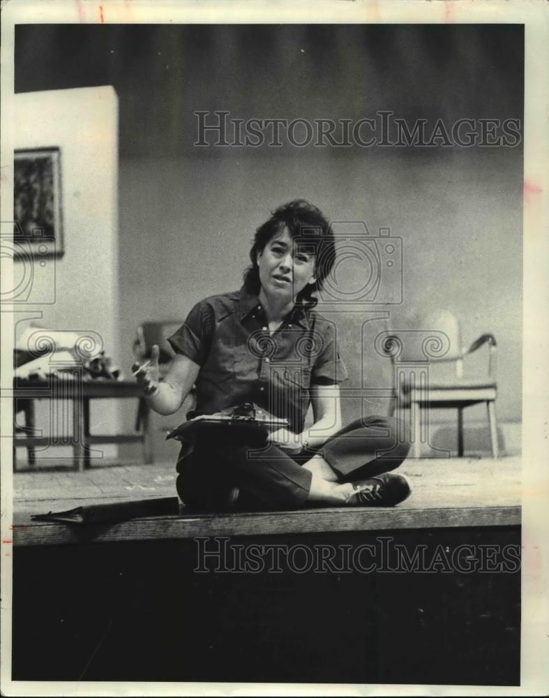 1977 Press Photo Dorothy Silver Actress &amp; Director - cvp76207 - Historic Images