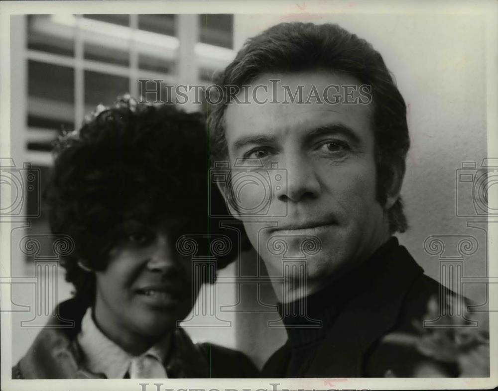 1975 Press Photo Nancy Wilson & Tony Franciosa - cvp75837 - Historic Images