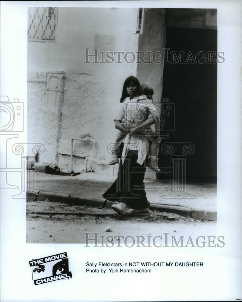 1992 Press Photo Sally Field stars in Not Without My Daughter - cvp44993 - Historic Images