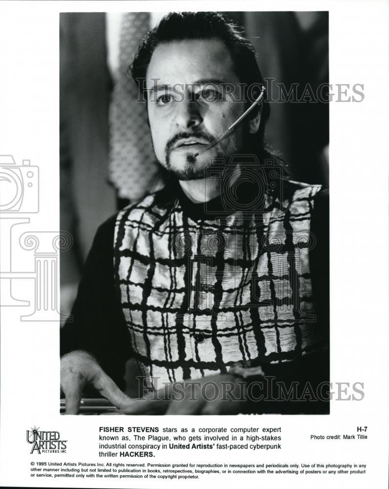 1995 Press Photo Fisher Stevens in "Hackers" - cvp42479 - Historic Images