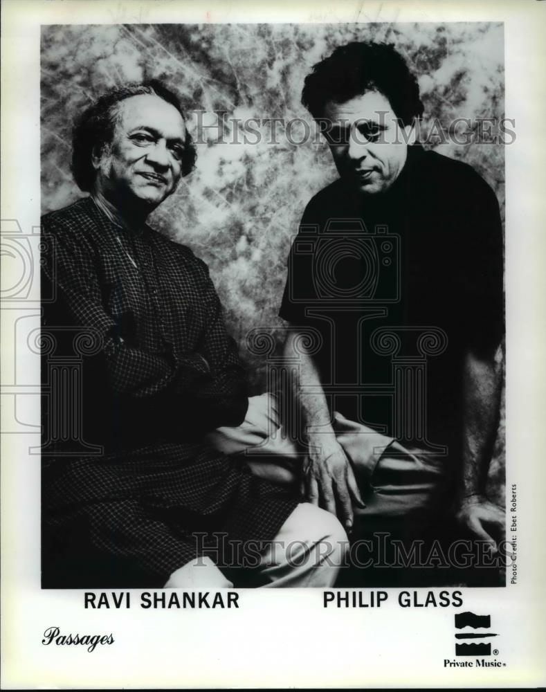 1990 Press Photo Ravi Shankar & Philip Glass  - cvp75596 - Historic Images