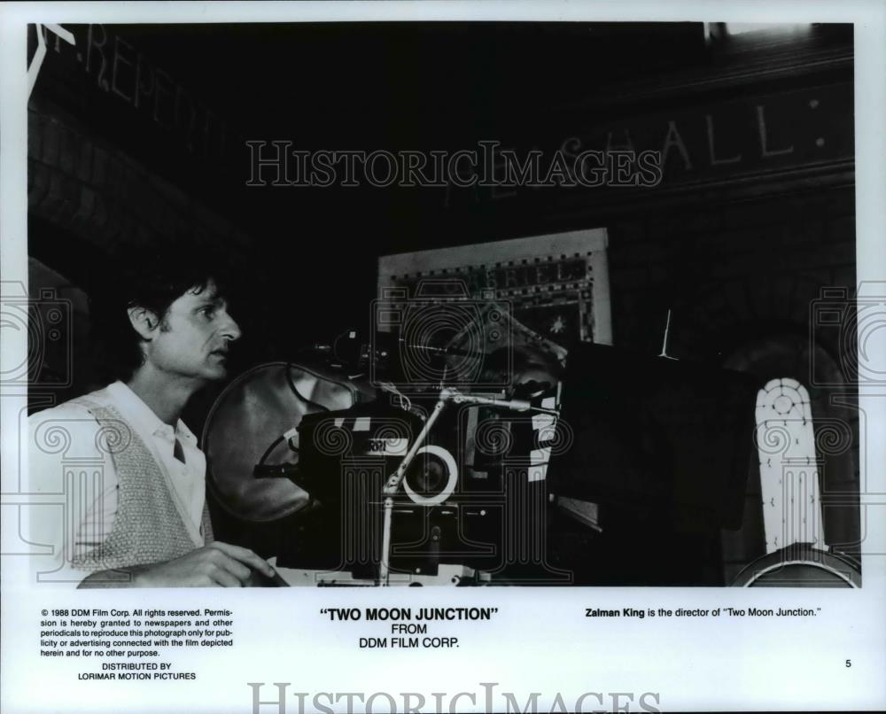 1988 Press Photo Zalman King, Director of Two Moon Junction - cvp75233 - Historic Images
