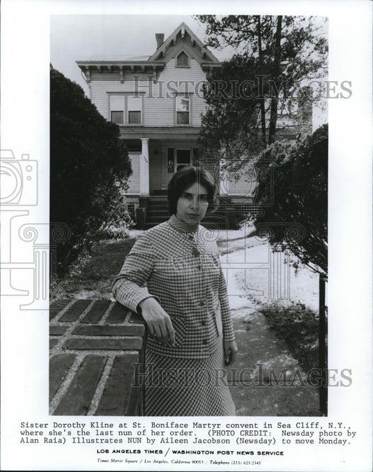 1977 Press Photo Sister Dorothy Kline at St Boniface Martyr Convent in Sea Cliff - Historic Images