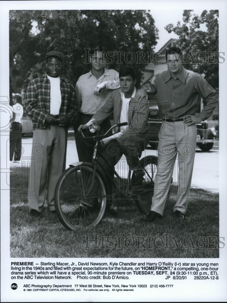 1991 Press Photo Kyle Chandler &amp; Harry O&#39;Reilly in Homefront - cvp57725 - Historic Images