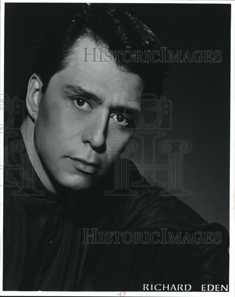 Press Photo Richard Eden American Actor known for Robocop the series - cvp73022 - Historic Images