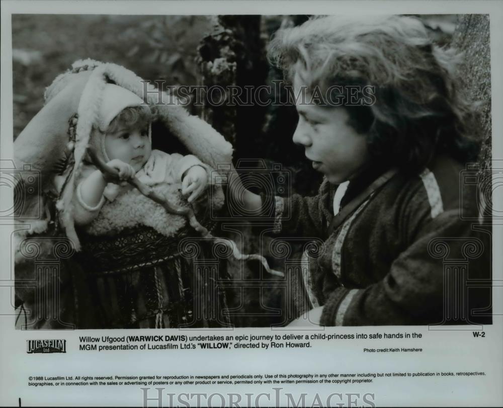 1988 Press Photo Warwick Davis stars as Willow Ufgood in Willow - cvp45429 - Historic Images