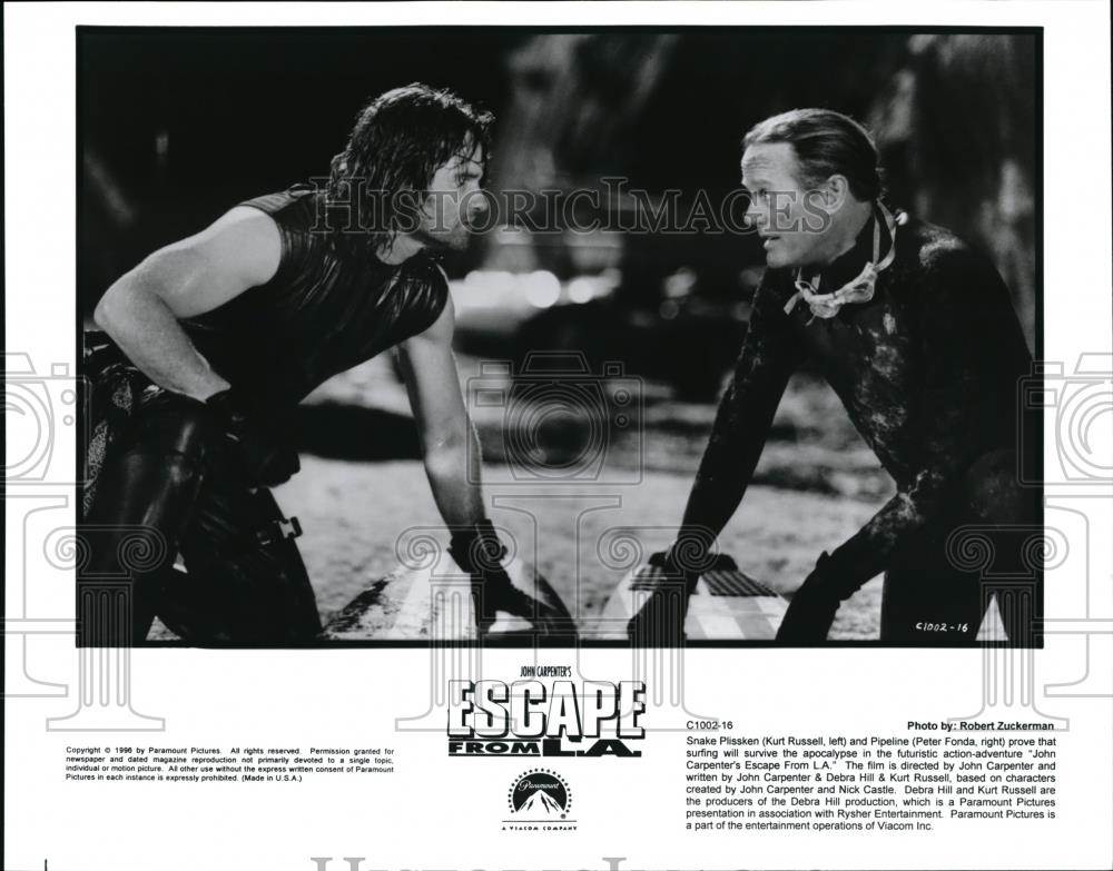 1996 Press Photo Kurt Russell and Peter Fonda star in Escape from L.A. - Historic Images