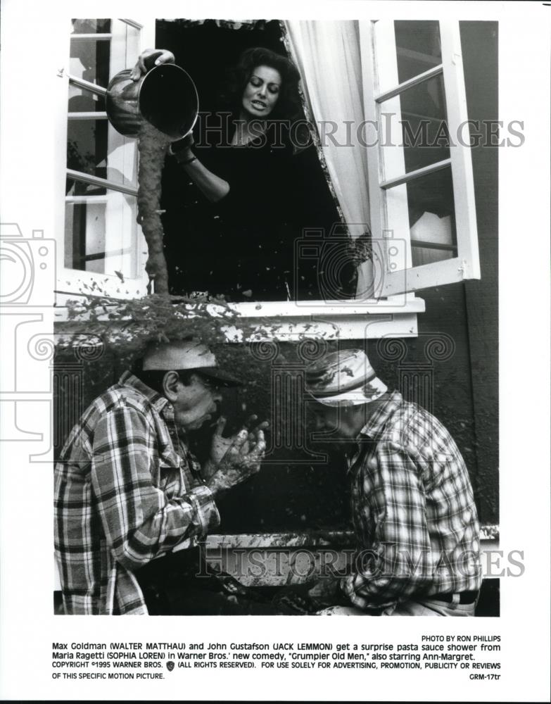 1995 Press Photo Walter Matthau Jack Lemmon and Sophia Loren in Grumpier Old Men - Historic Images