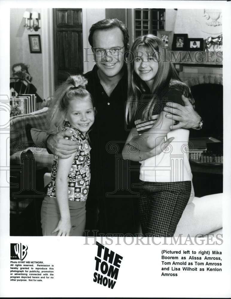 1997 Press Photo Mika Boorem Tom Arnold and Lisa Wilhoit in The Tom Show - Historic Images