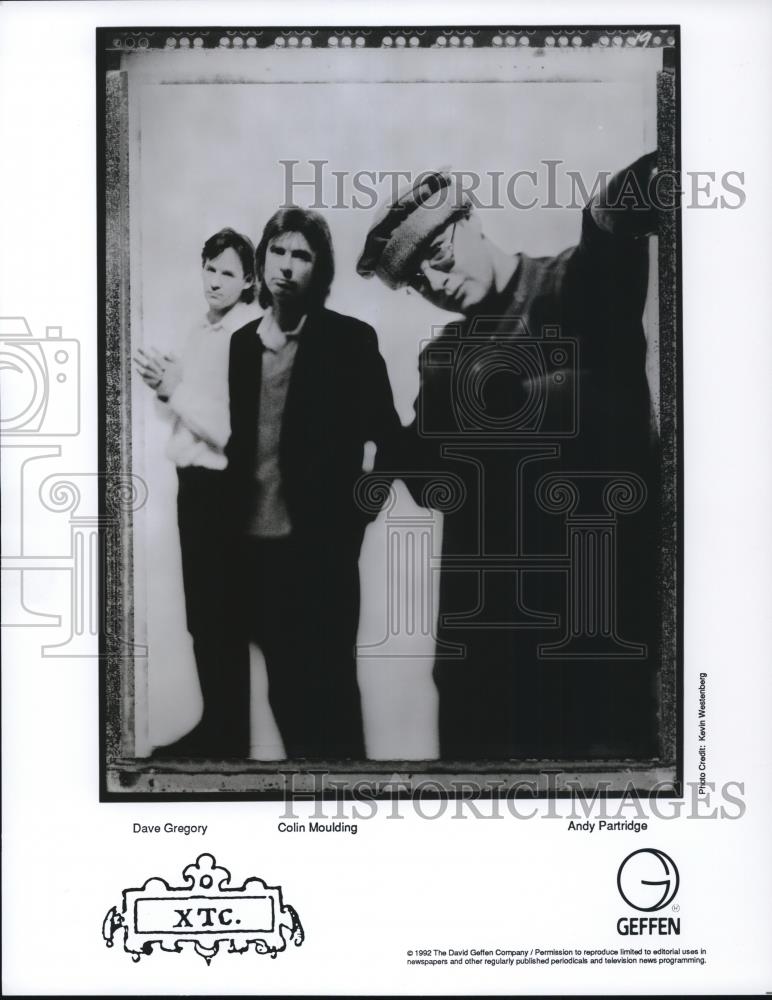 1982 Press Photo Music Group X.T.C - cvp59004 - Historic Images