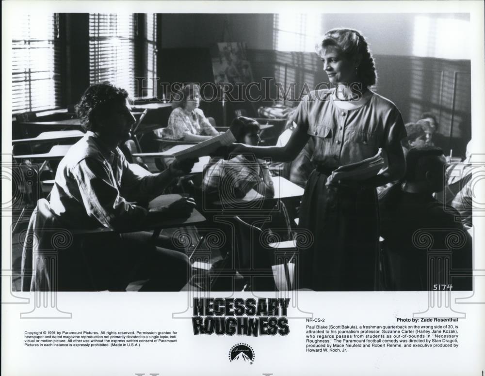 1991 Press Photo Scott Bakula Harley Jane Kozak in Necessary Roughness - Historic Images