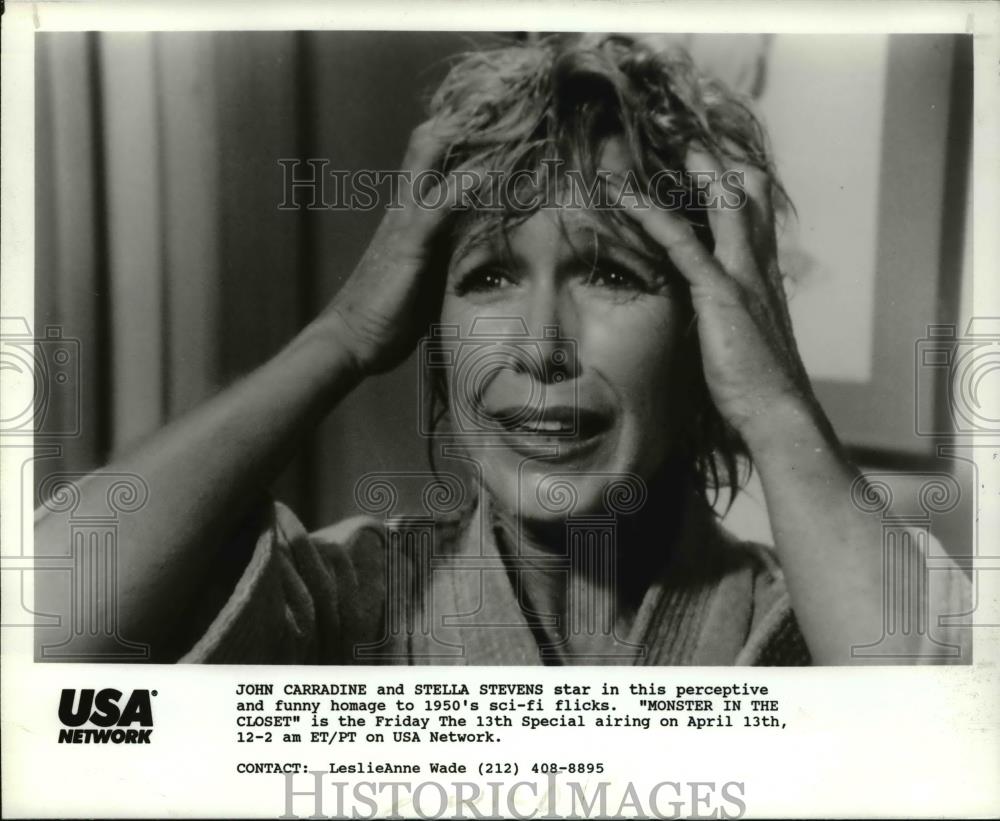 1990 Press Photo Stella Stevens in Monster in the Closet - cvp70086 - Historic Images