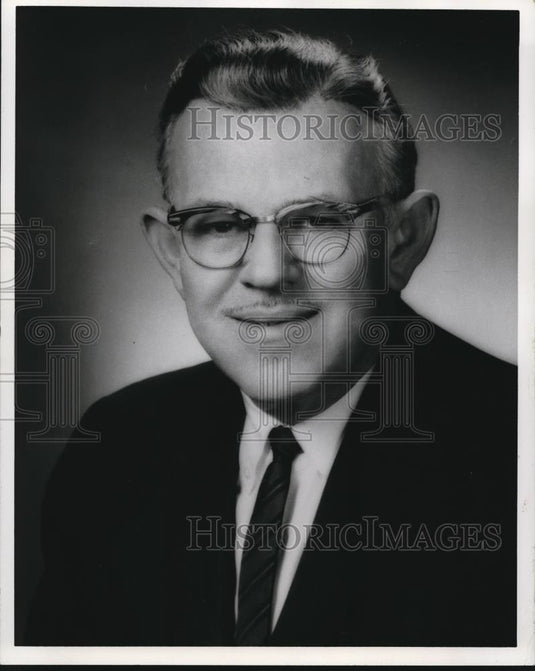 1964 Press Photo Ted E. King, VP, Olympic Television of Northern Ohio, Inc - Historic Images