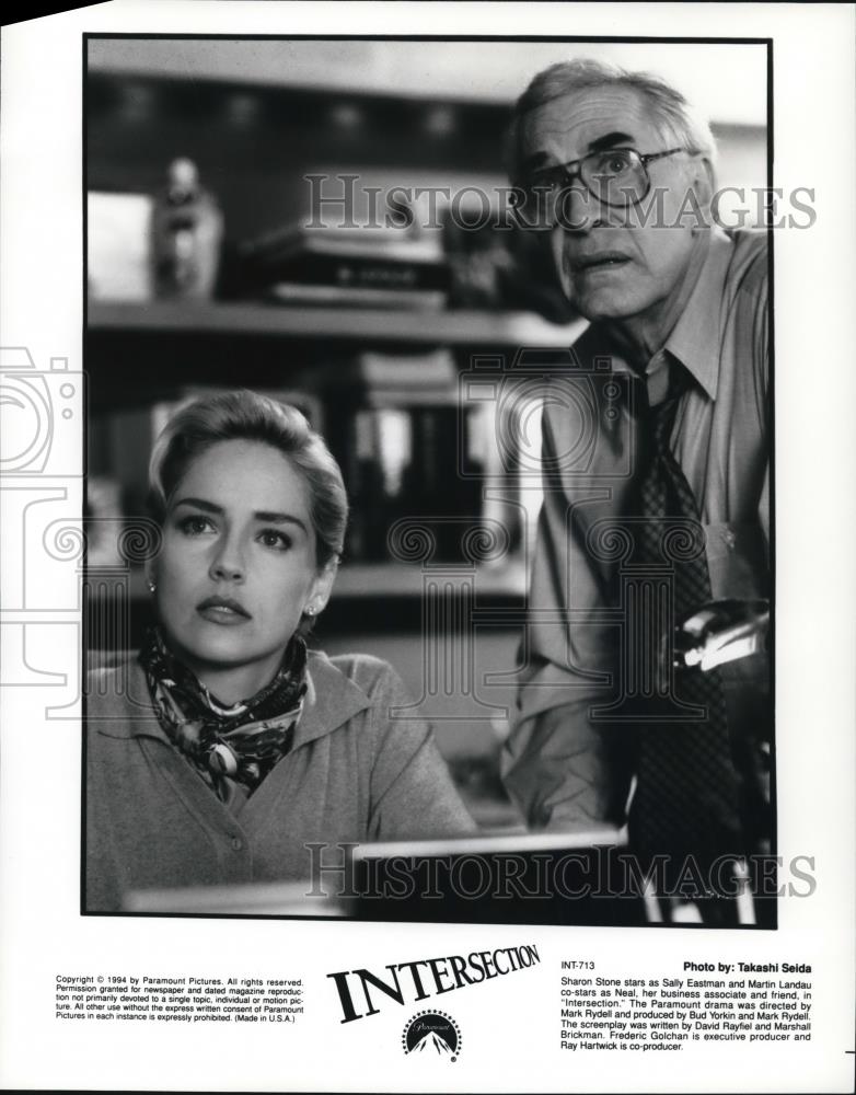 1994 Press Photo Sharon Stone and Martin Landau star in Intersection - cvp48496 - Historic Images