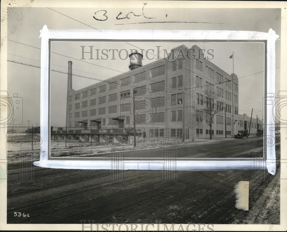 1928 Press Photo New Ohio Bell Warehouse at E101 Woodland Ave - Historic Images