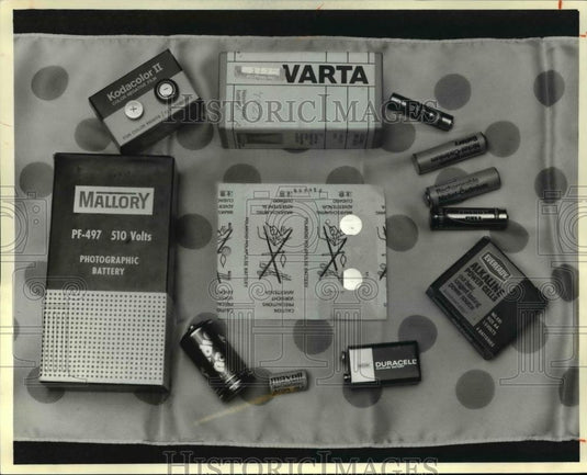 1980 Press Photo Batteries - Historic Images