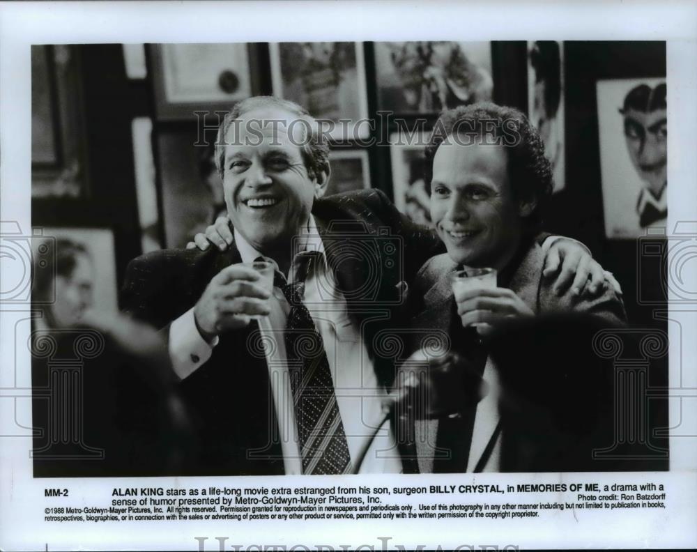 1988 Press Photo Billy Crystal and Alan King star in Memories of Me - cvp70074 - Historic Images