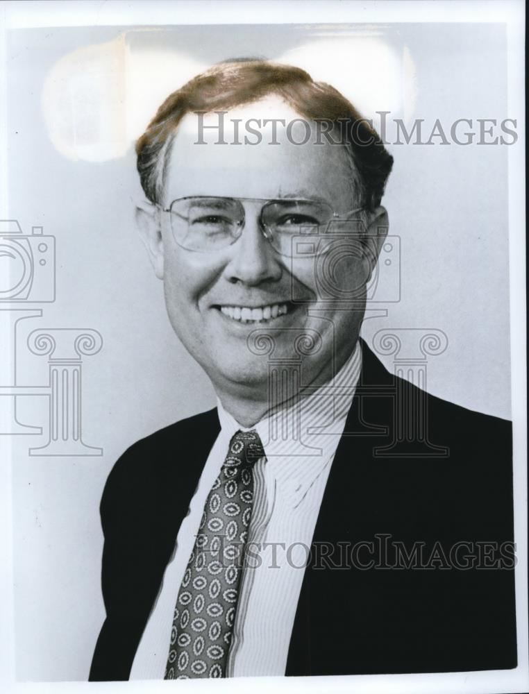 Press Photo Ned Whelan Author of Cleveland Shaping the Vision - Historic Images