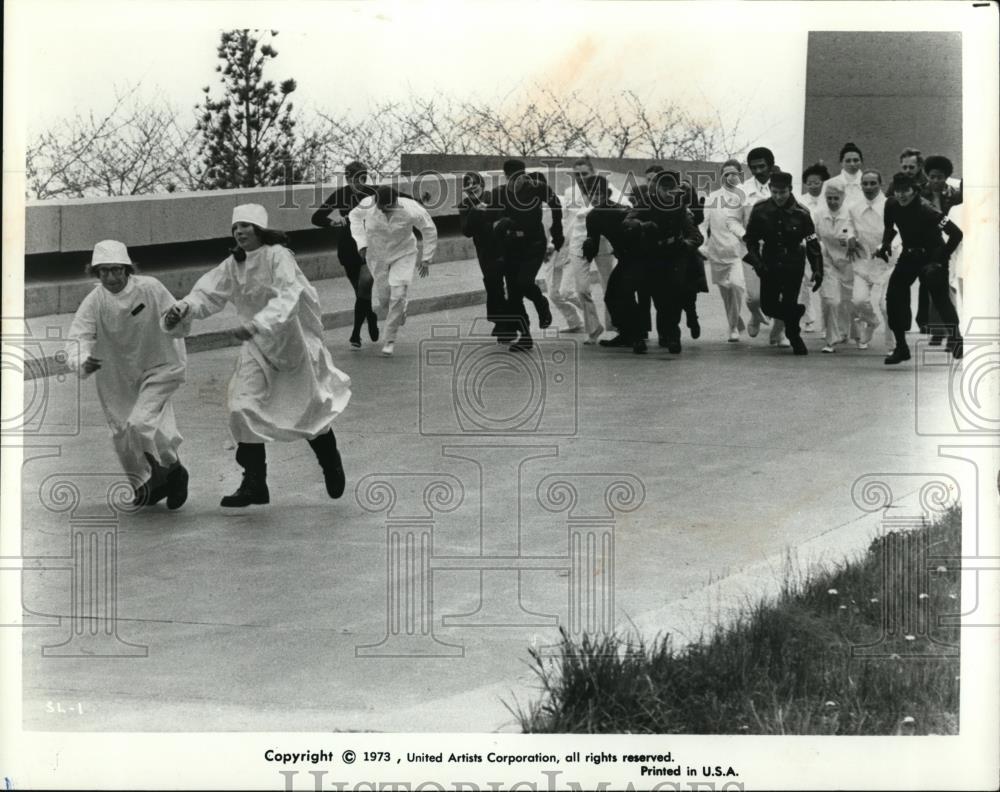 1974 Press Photo Woody Allen and Diane Keaton star in Sleeper - cvp41945 - Historic Images