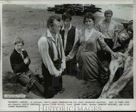 1969 Press Photo Swiss Family Robinson Kevin Corcran John Mills James MacCarther - Historic Images