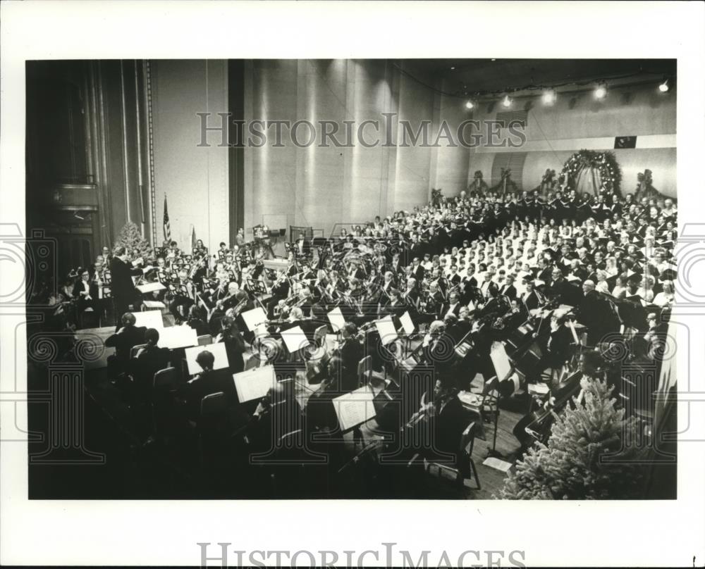 1981 Press Photo Cleveland Orchestra  - cva55342 - Historic Images