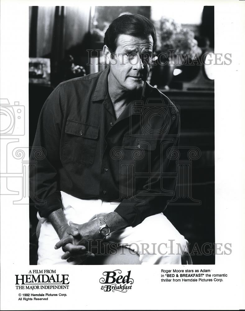 1992 Press Photo Roger Moore stars as Adam in Bed &amp; Breakfast - cvp68607 - Historic Images