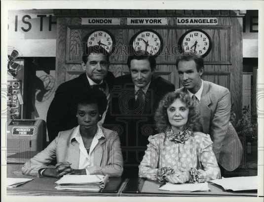 1983 Press Photo Lynne Thigpen Charlotte Moore Trey Wilson The News is the News - Historic Images
