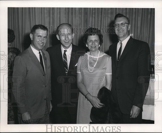 1962 Press Photo Cleveland Gourmet And Wine Tasting Reception Sahara Hotel - Historic Images