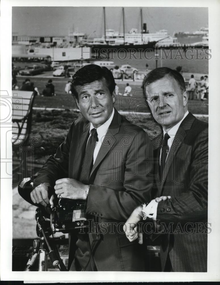 1968 Press Photo Efrem Zimbalist, Jr., and Philip Abbott in ABC&#39;s The FBI - Historic Images