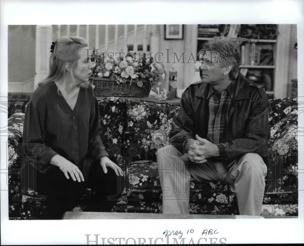 1970 Press Photo Brett Butler of Mother & Son & Father Reunion - cvp56170 - Historic Images