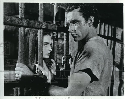 1967 Press Photo Richard Burton and Jean Simmons star in The Robe - cvp42680 - Historic Images