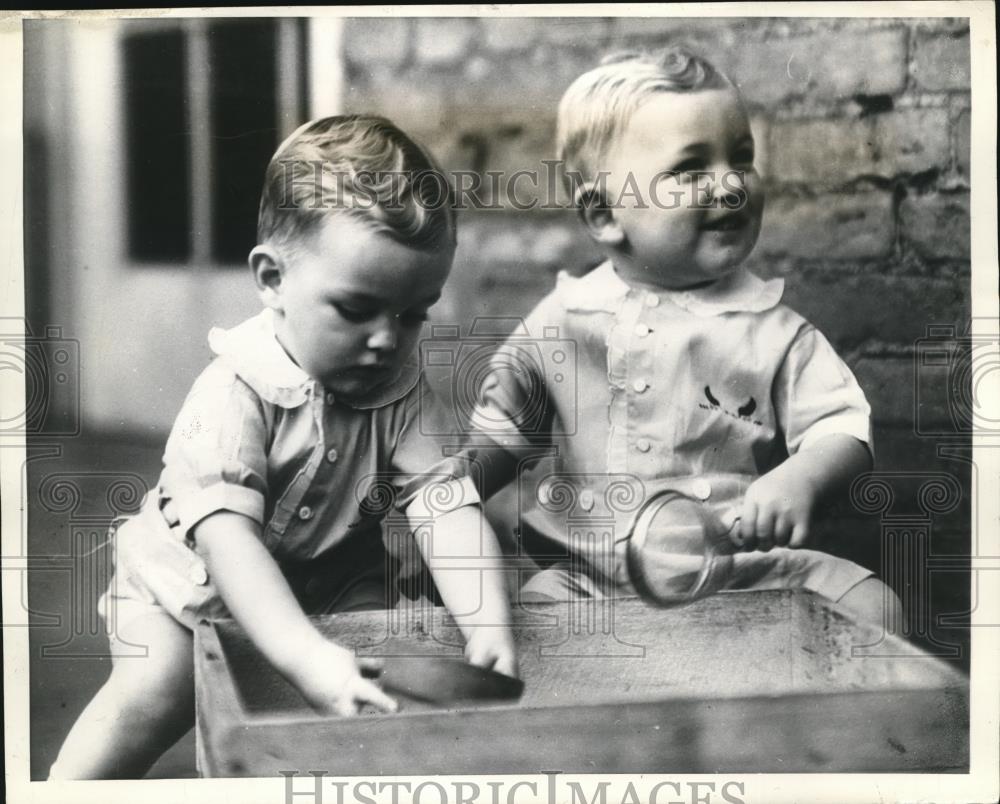 1938 Press Photo Twins Placed Together in Same Foster Home - Historic Images