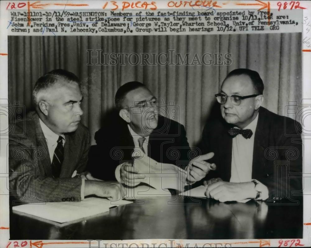 1959 Press Photo L-R John Perkins,George Taylor&amp;Paul Lehoczky,Fact-finding Board - Historic Images