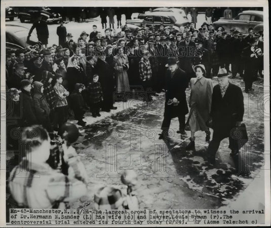 1950 Press Photo Dr Herman N Sander with wife and Lawyer Louis Wyman - Historic Images