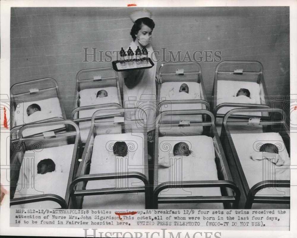 1953 Press Photo Mrs John Sigurdson Nurse with 4 sets of Twins in Minneapolis - Historic Images