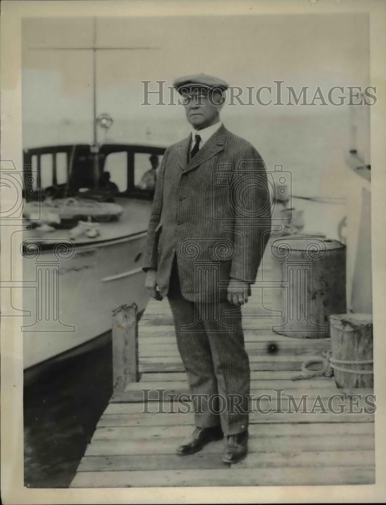 1923 Press Photo MM Belding of NYC silk manufacturer - Historic Images