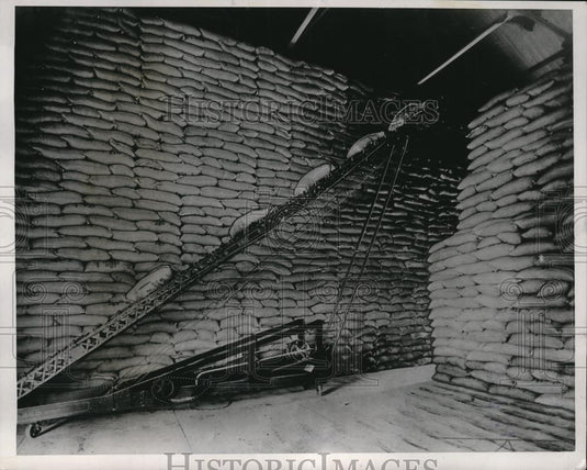 1939 Press Photo Stored Sugar - Historic Images