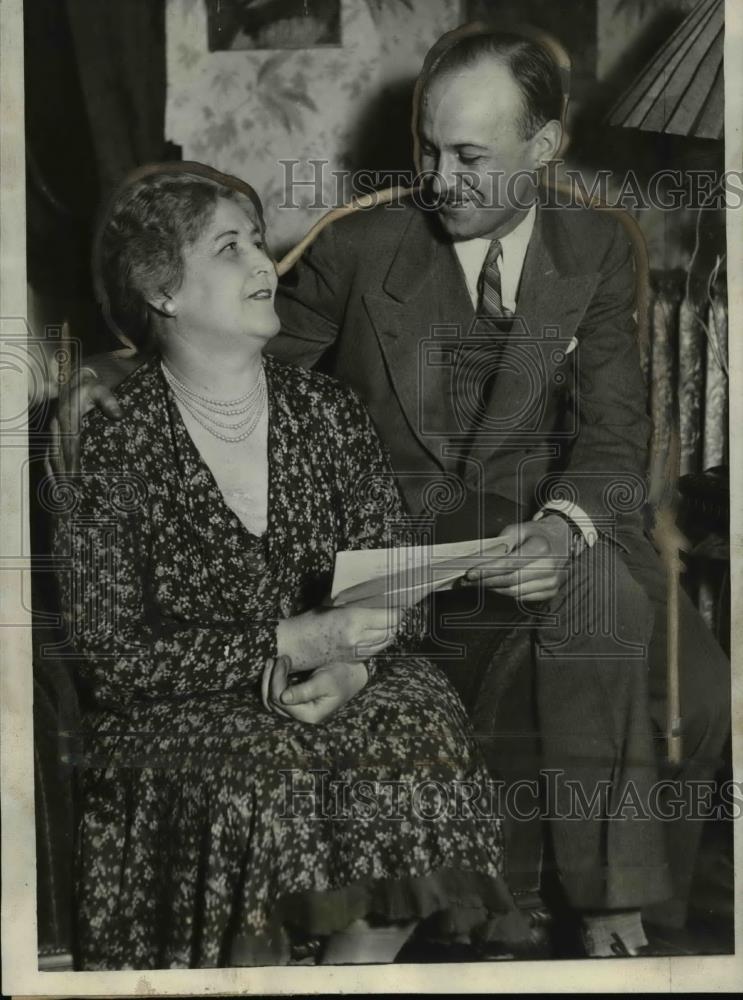 1932 Press Photo Anna C. Zeller, Son Charles Jr. After Inheriting $5 Million - Historic Images