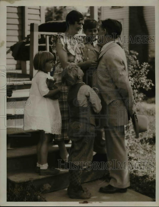 1935 Press PhotoMr & MrsJoseph & Laura Krehmar, son Frank & Irene & Elliott - Historic Images
