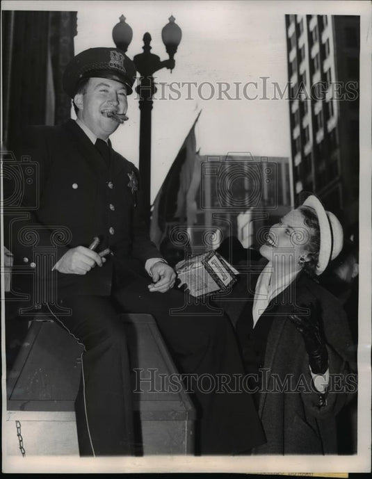 1951 Press Photo Chicago Officer John Baker named Sweetest Cop - Historic Images