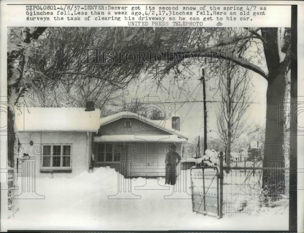 1957 Press Photo Denver&#39;s 2nd Spring Snowfall 6 1/2 Inches - Historic Images