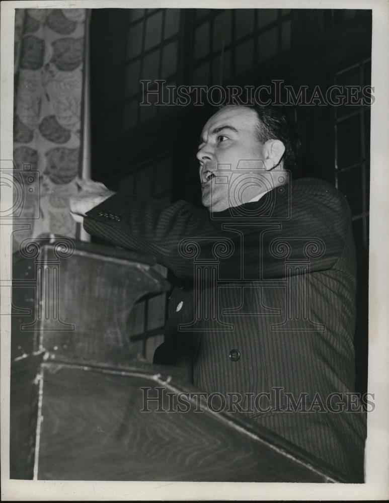 1949 Press Photo Franklin Polk Speaking at City Club - Historic Images