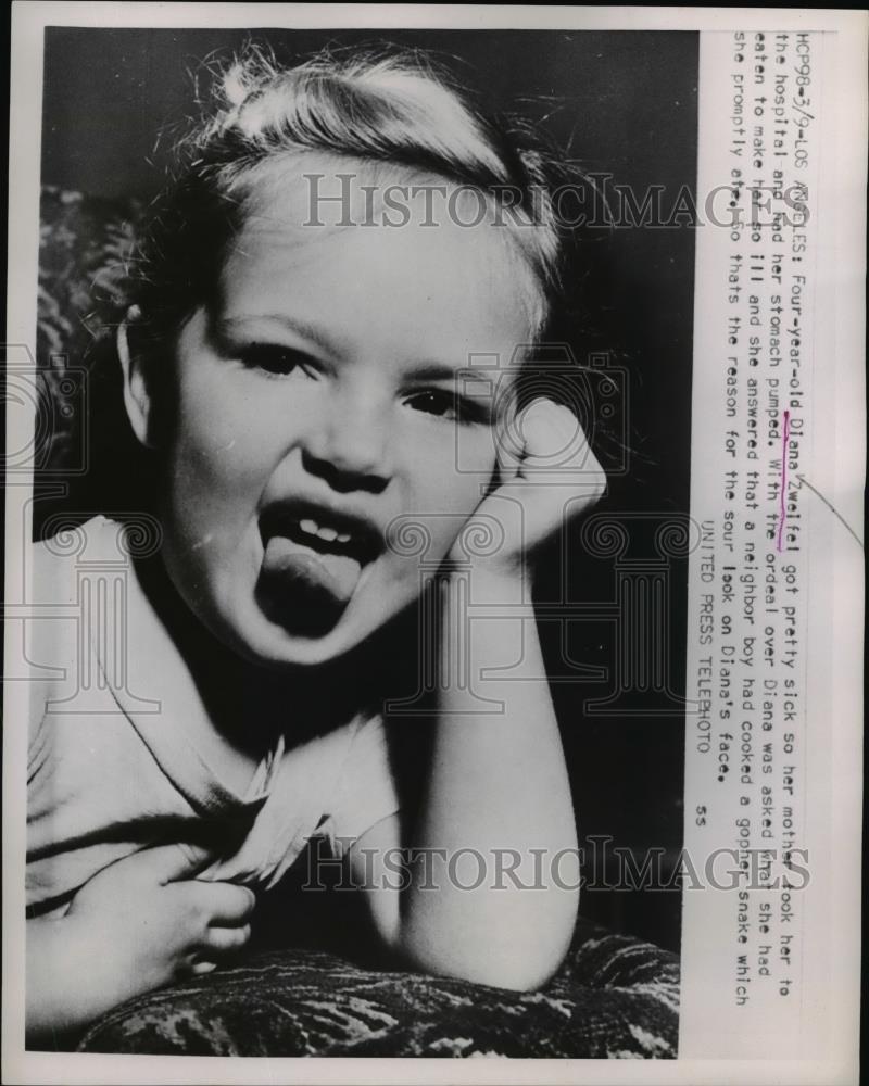 1958 Press Photo Diana Zwelfel Ate Gopher Snake Boy Cooked - Historic Images